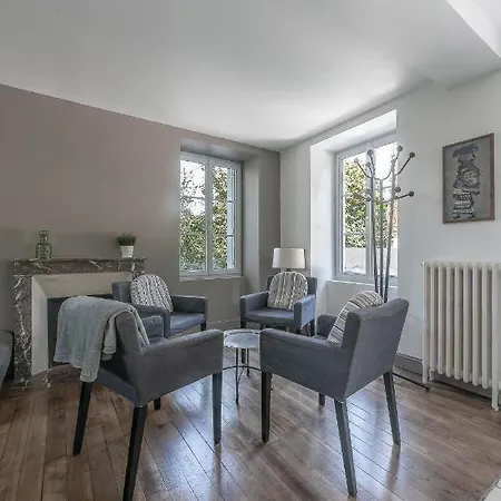 La Cure - Grande Maison De Campagne Proche De La Sioule Vakantiehuis