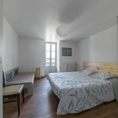 La Cure - Grande Maison De Campagne Proche De La Sioule Vakantiehuis