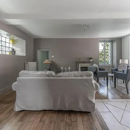 Vakantiehuis La Cure - Grande Maison De Campagne Proche De La Sioule *